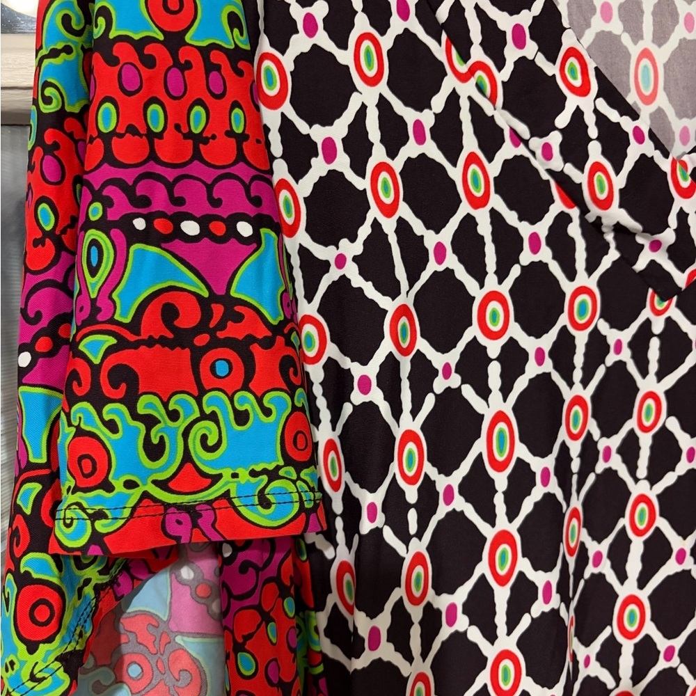 Trina Turk Black and Pink Geometric Long Sleeve Dress - Picture 2 of 5